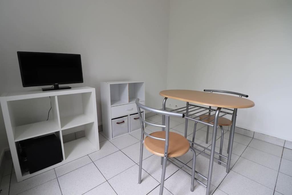 Montrouge 1 Bedroom Flat 30M2 - Esterno foto